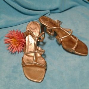 BRUNO MAGLI Gold Kidskin Leather 3" Sandals 6B